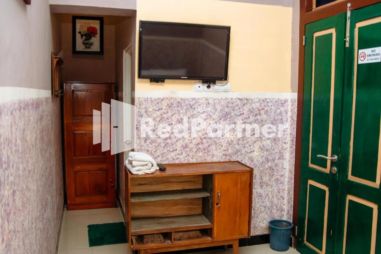 Flamboyan Asri Syariah Mitra Reddoorz Near Kampung Inggris Pare Hotel Ngoại thất bức ảnh
