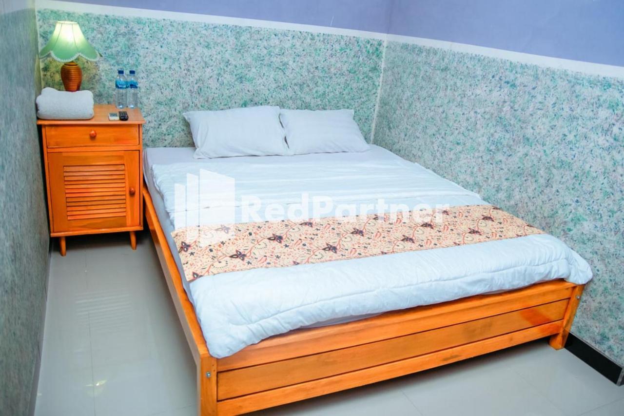 Flamboyan Asri Syariah Mitra Reddoorz Near Kampung Inggris Pare Hotel Ngoại thất bức ảnh