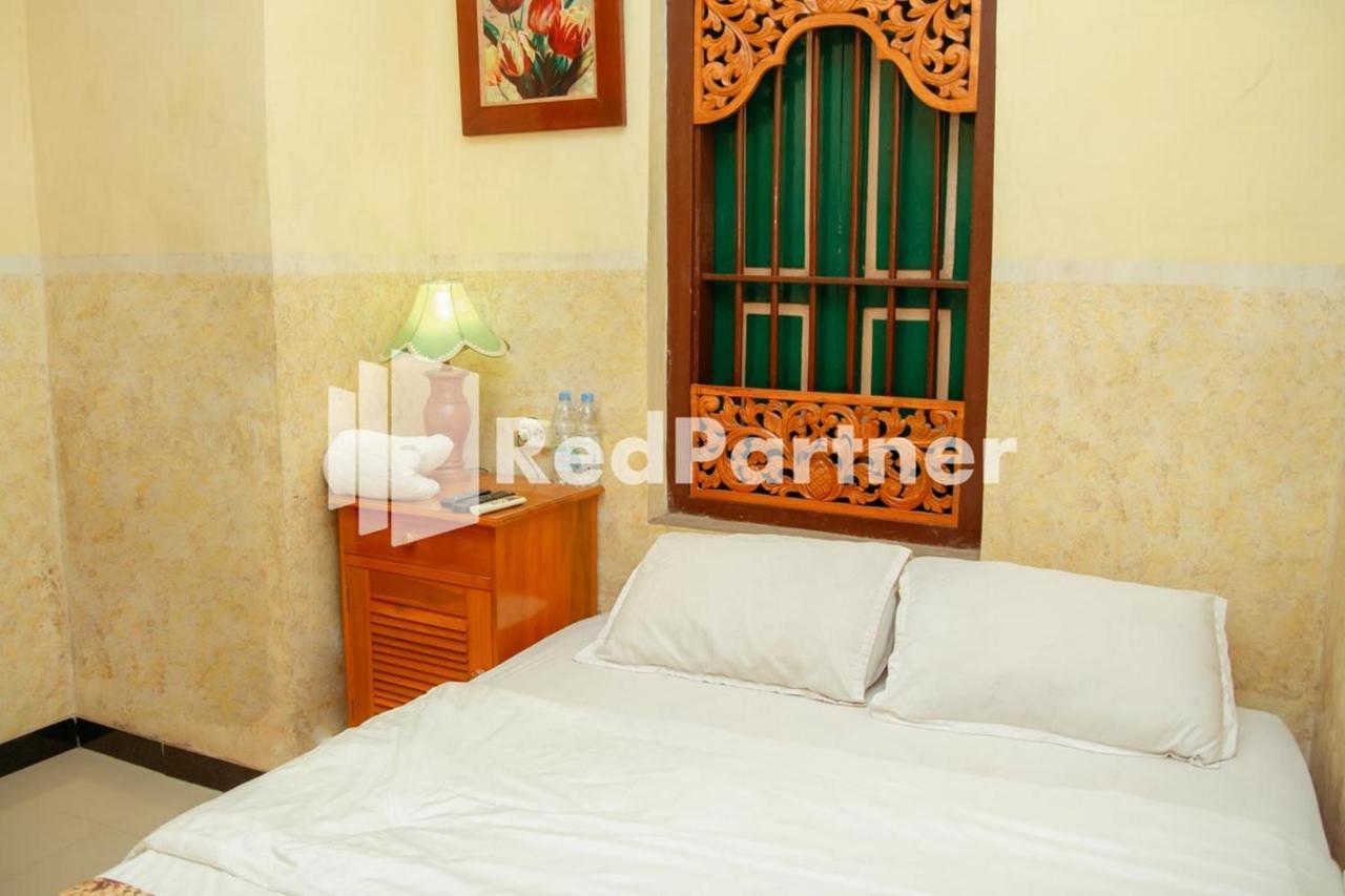 Flamboyan Asri Syariah Mitra Reddoorz Near Kampung Inggris Pare Hotel Ngoại thất bức ảnh